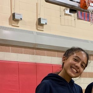 Meet your Posher, Mia